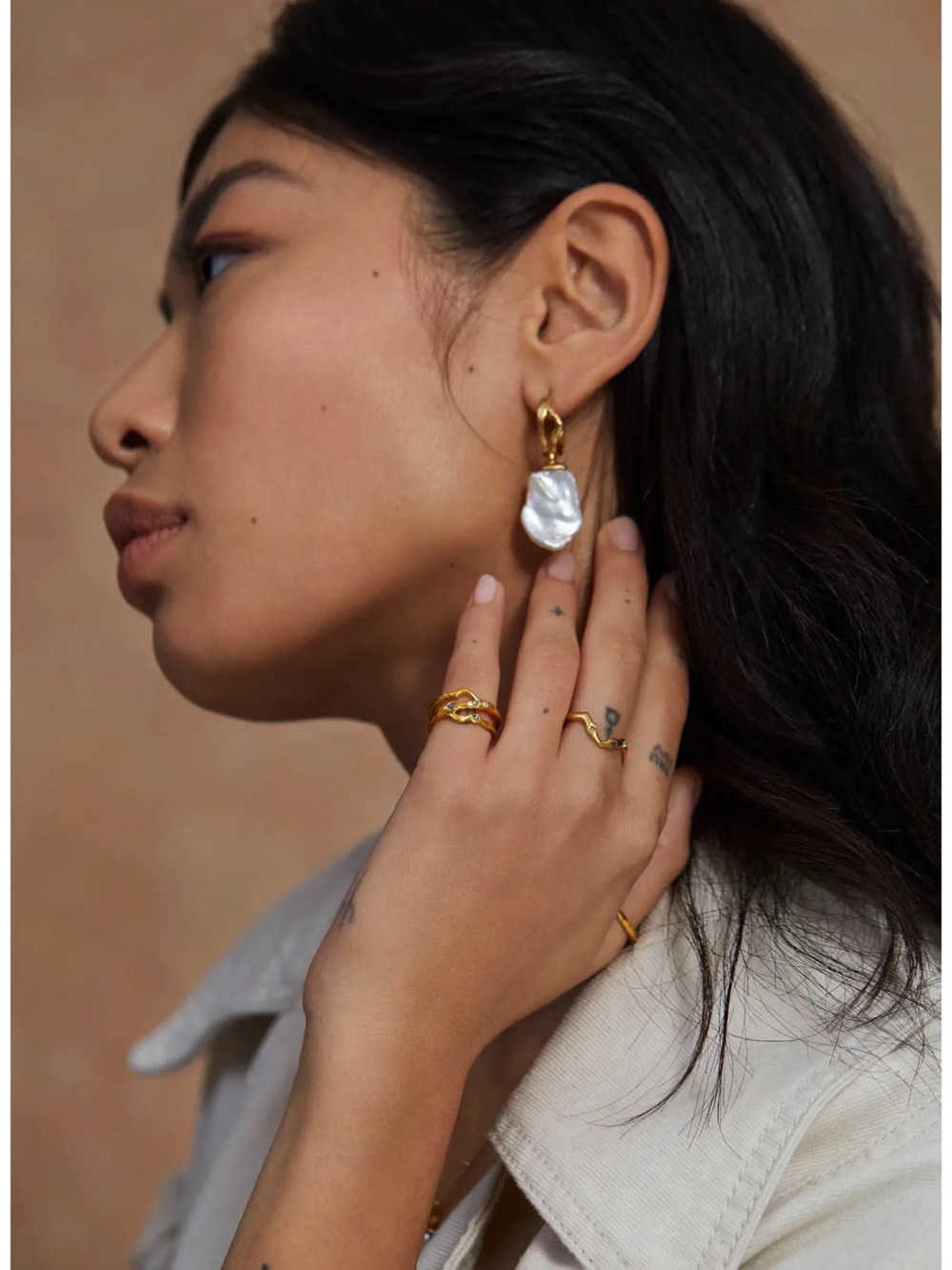 NWT Monica Vinader Keshi Pearl Hoop Earrings